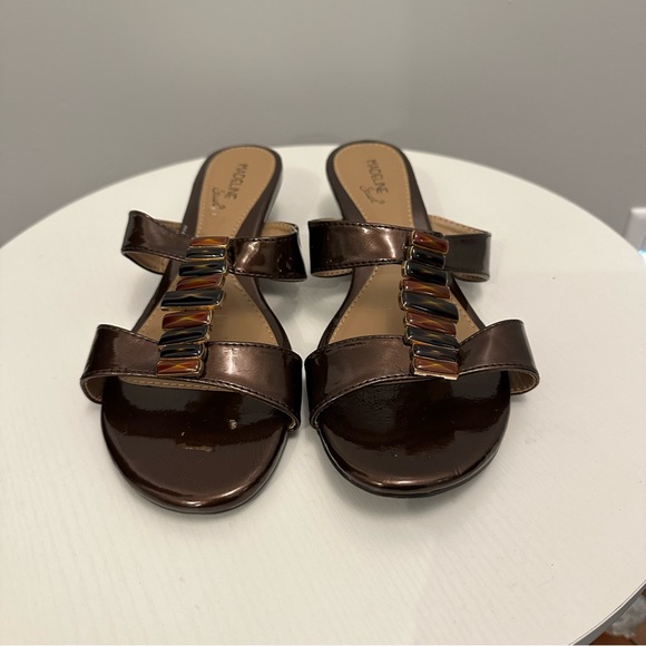 Madeline Stuart Shoes - Madeline Stuart Sandals. Women’s 9.